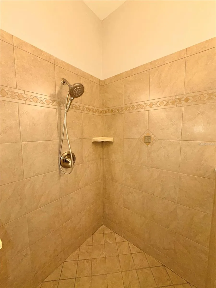 11333 PINK BLOSSOM COURT Orlando, FL 32821
