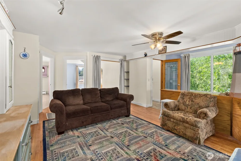2098 State Route 105 Grayland, WA 98547