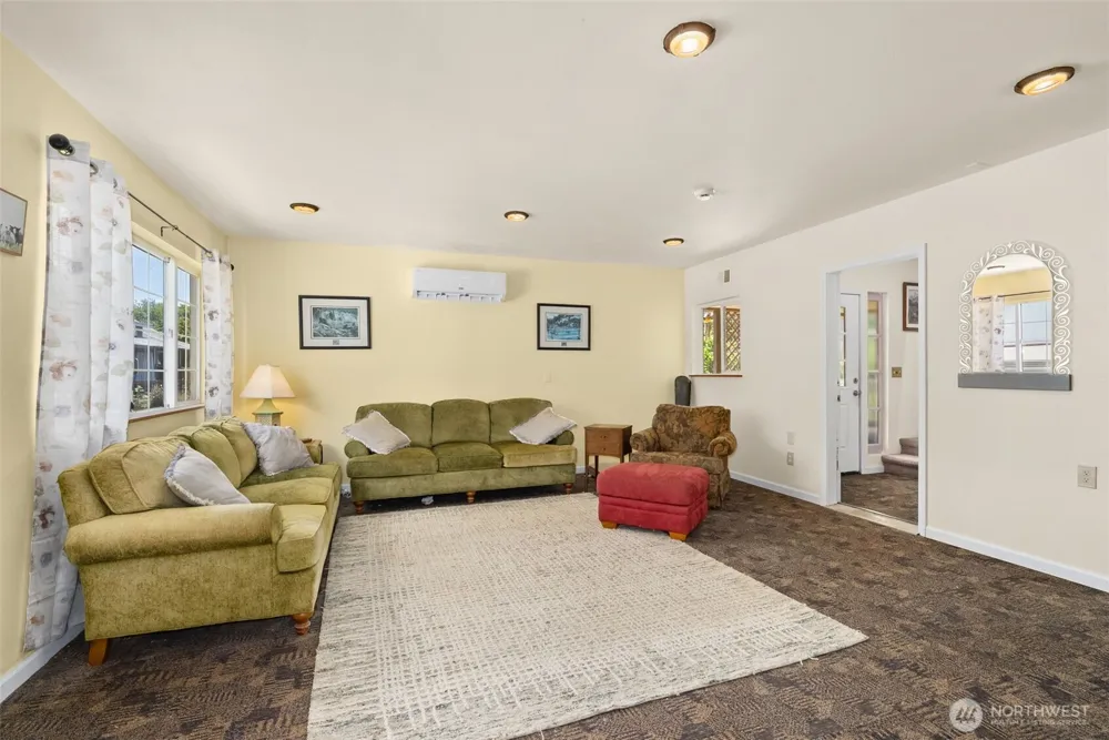 2098 State Route 105 Grayland, WA 98547