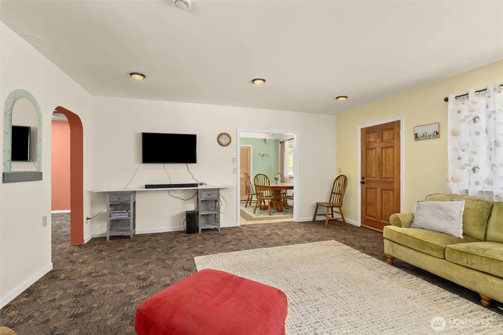 2098 State Route 105 Grayland, WA 98547