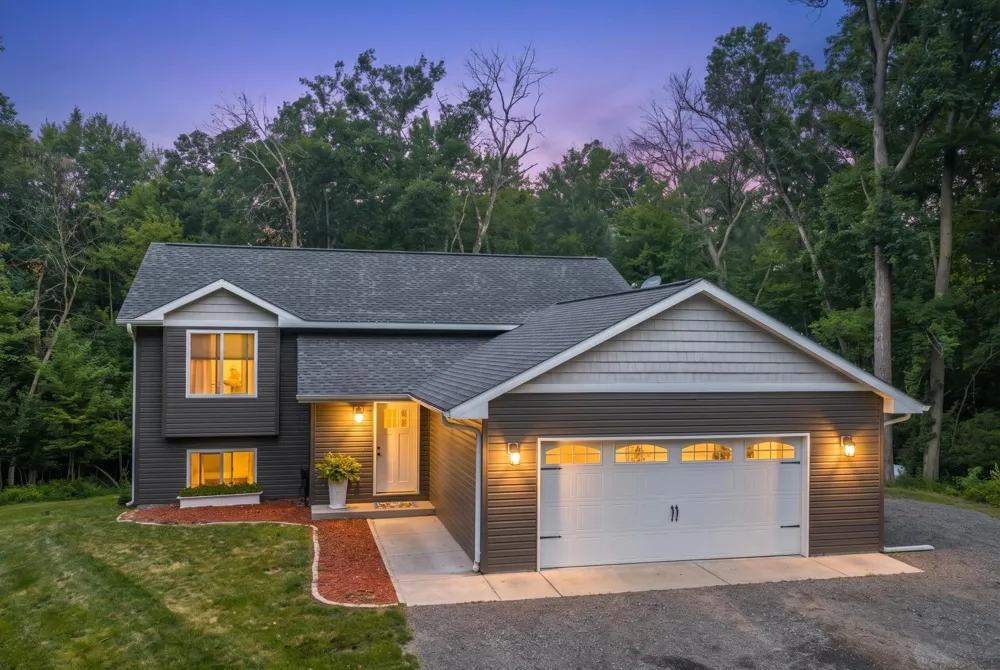 2339 84th Avenue Osceola, WI 54020