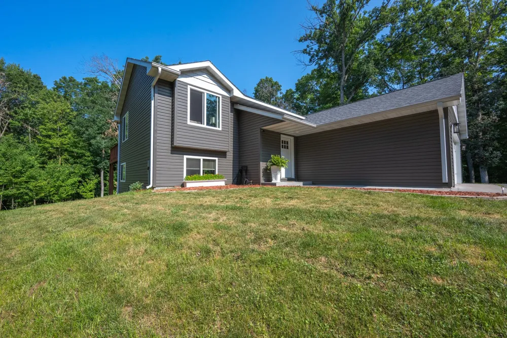 2339 84th Avenue Osceola, WI 54020