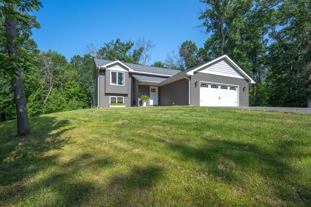 2339 84th Avenue Osceola, WI 54020