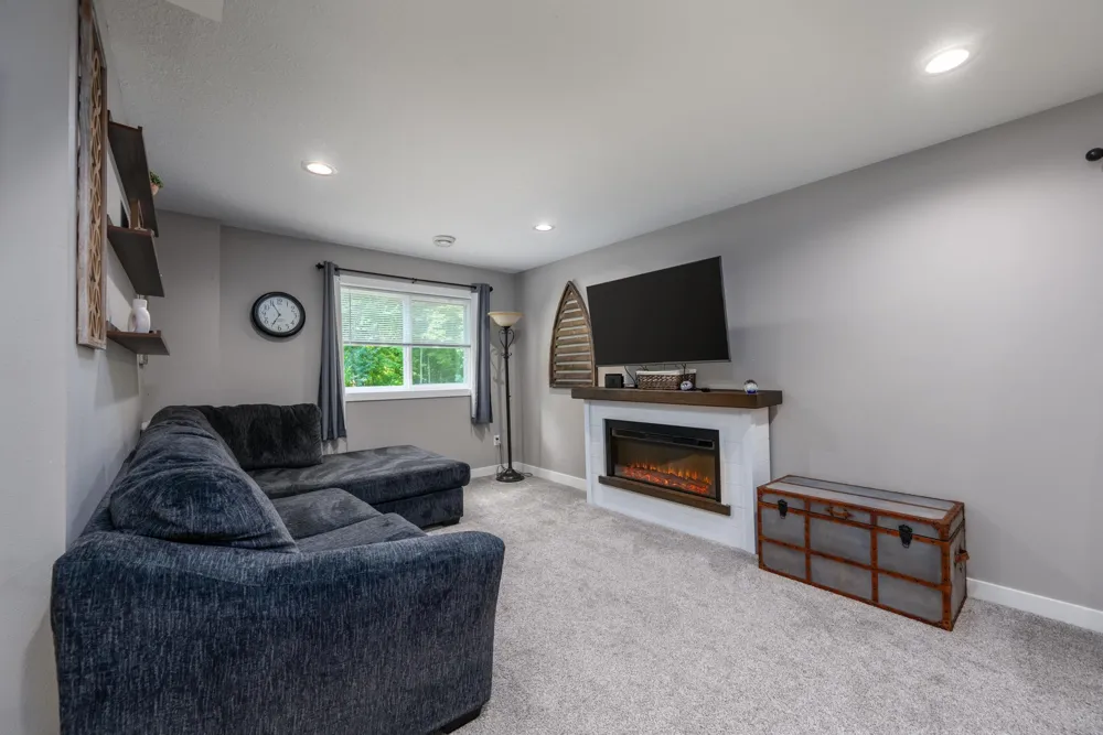 2339 84th Avenue Osceola, WI 54020