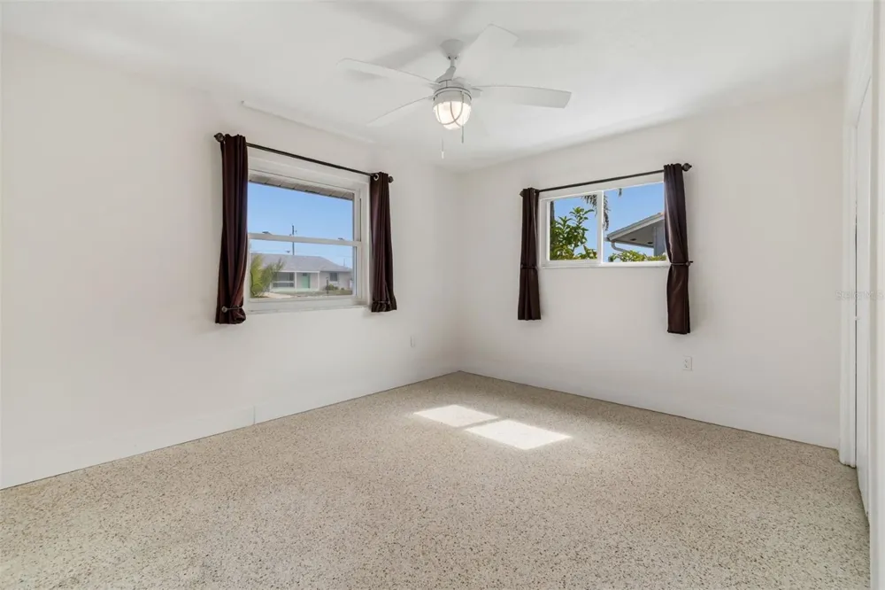 830 LA JOLLA AVENUE Sun City Center, FL 33573
