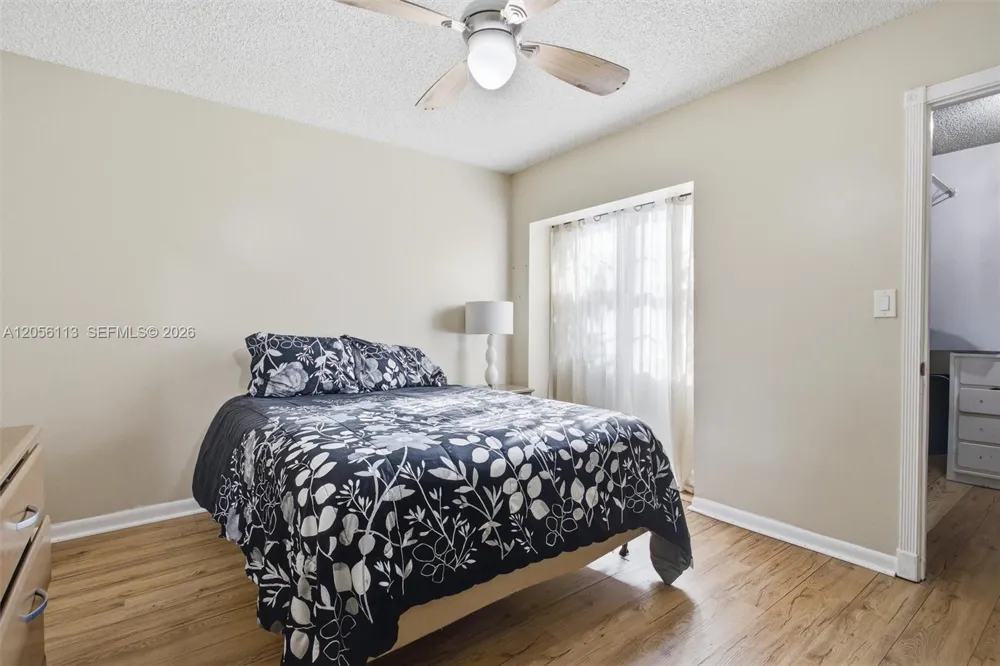 450 E Lakewood Cir E #B Margate, FL 33063