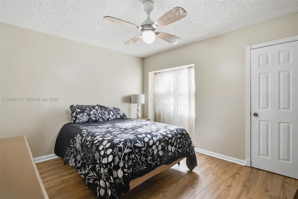 450 E Lakewood Cir E #B Margate, FL 33063