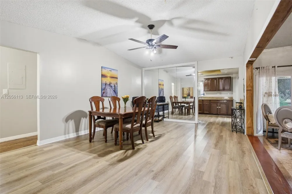 450 E Lakewood Cir E #B Margate, FL 33063