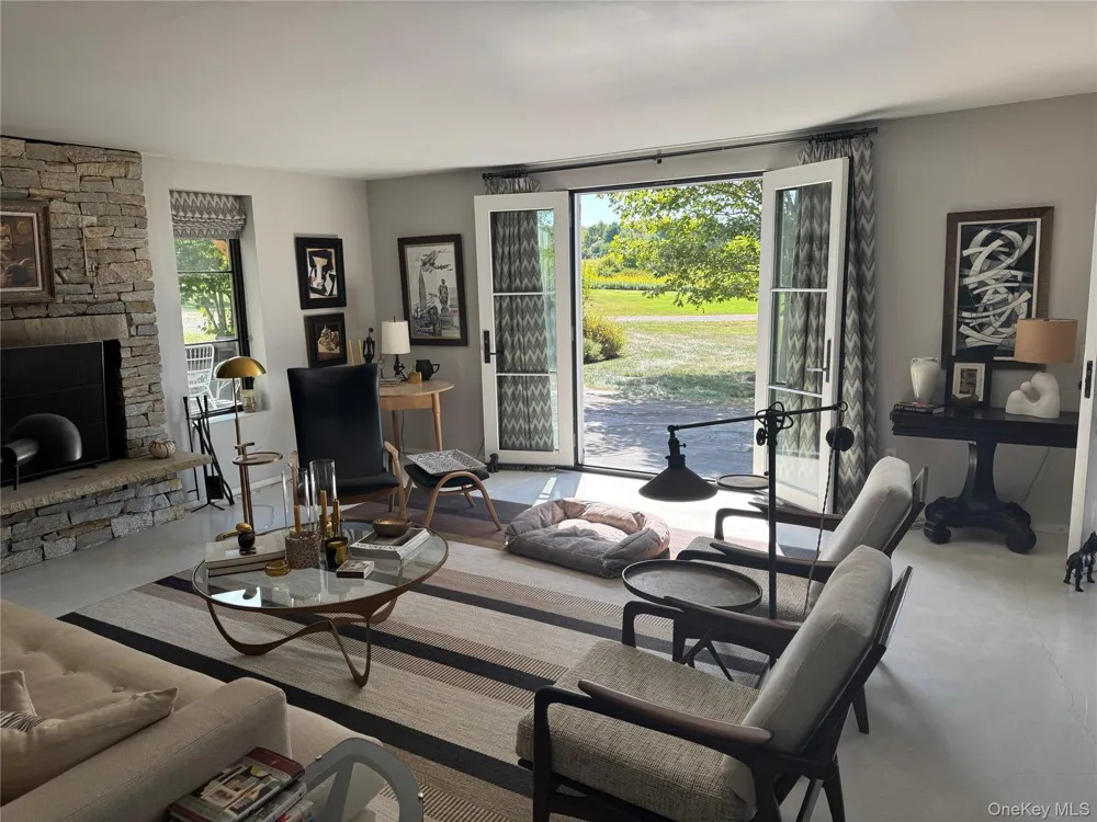 314 Schoolhouse Road Ghent, NY 12017