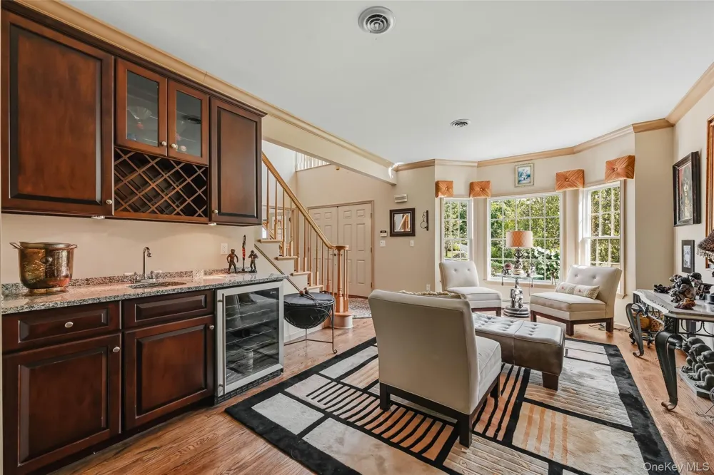 48 Greenwich Avenue Central Valley, NY 10917