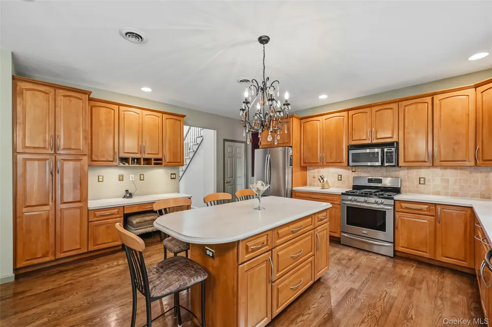 48 Greenwich Avenue Central Valley, NY 10917
