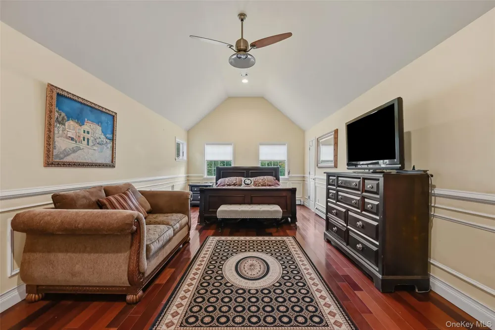 48 Greenwich Avenue Central Valley, NY 10917