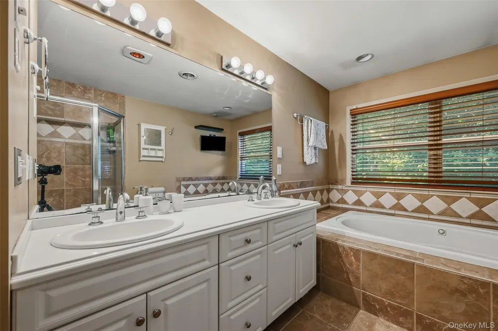 48 Greenwich Avenue Central Valley, NY 10917