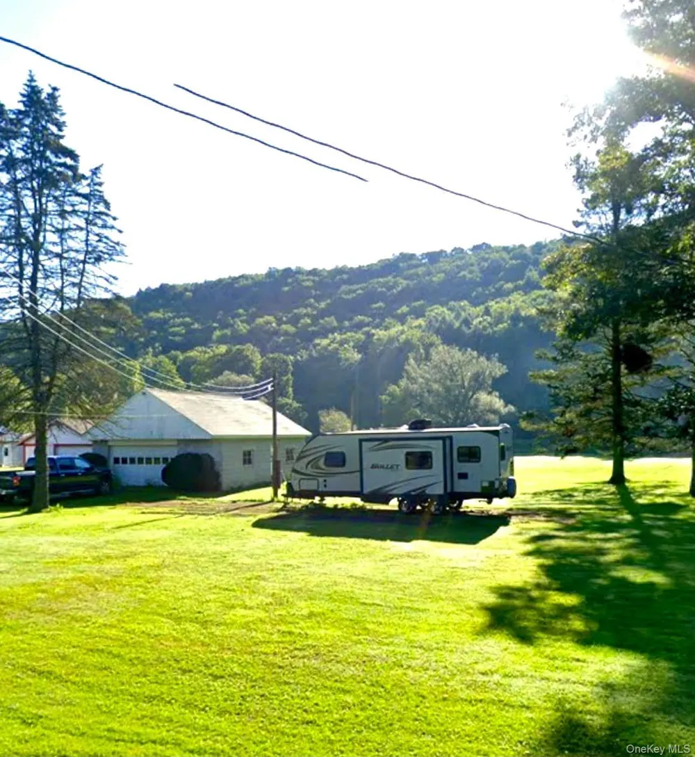 5089 State Route 52 Jeffersonville, NY 12748
