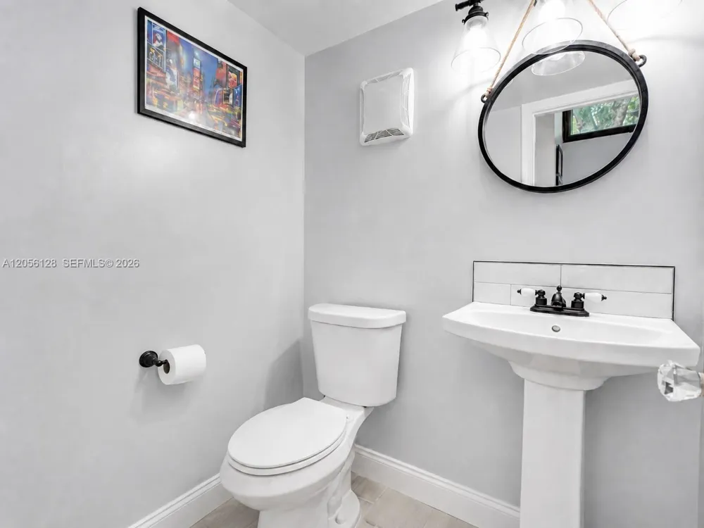 6870 NW 30th Ave #1 Fort Lauderdale, FL 33309