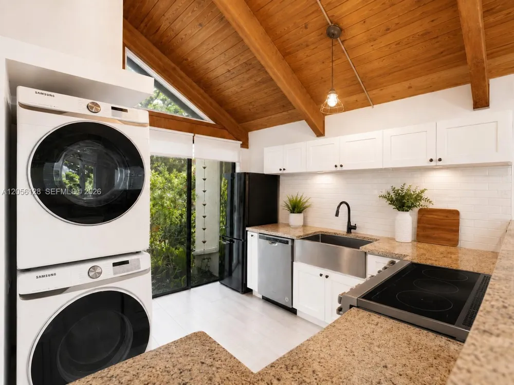 6870 NW 30th Ave #1 Fort Lauderdale, FL 33309