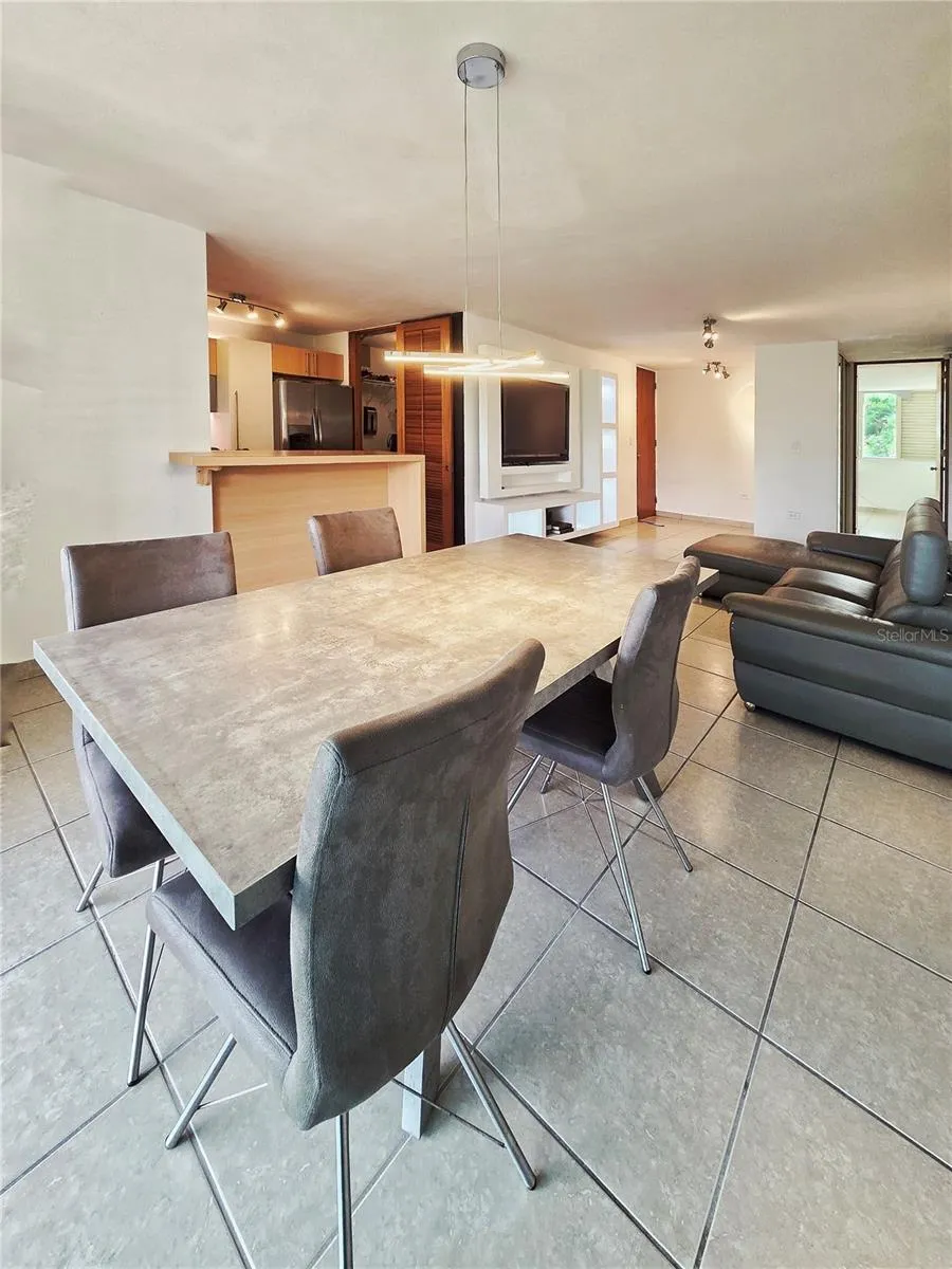 1 CONDOMINIO EL MARIA San Juan, PR 00926