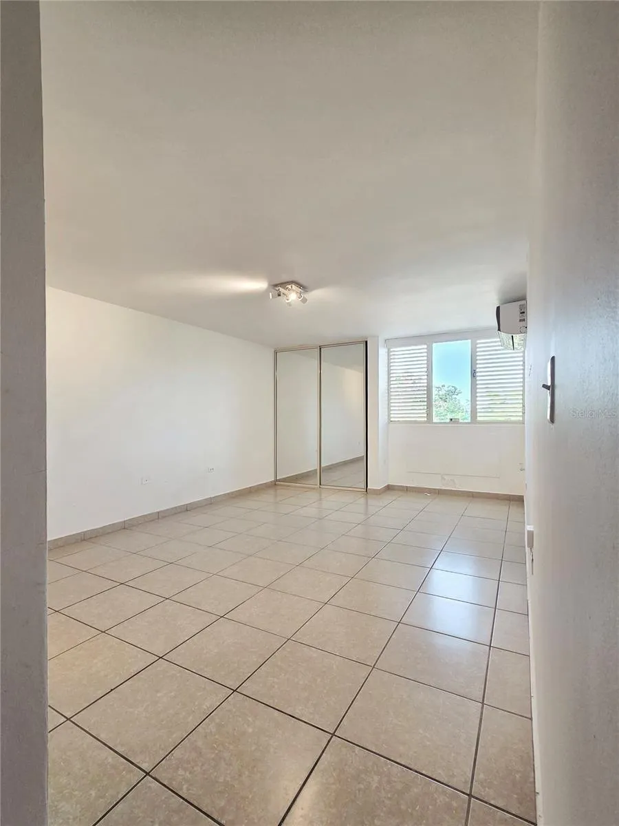 1 CONDOMINIO EL MARIA San Juan, PR 00926