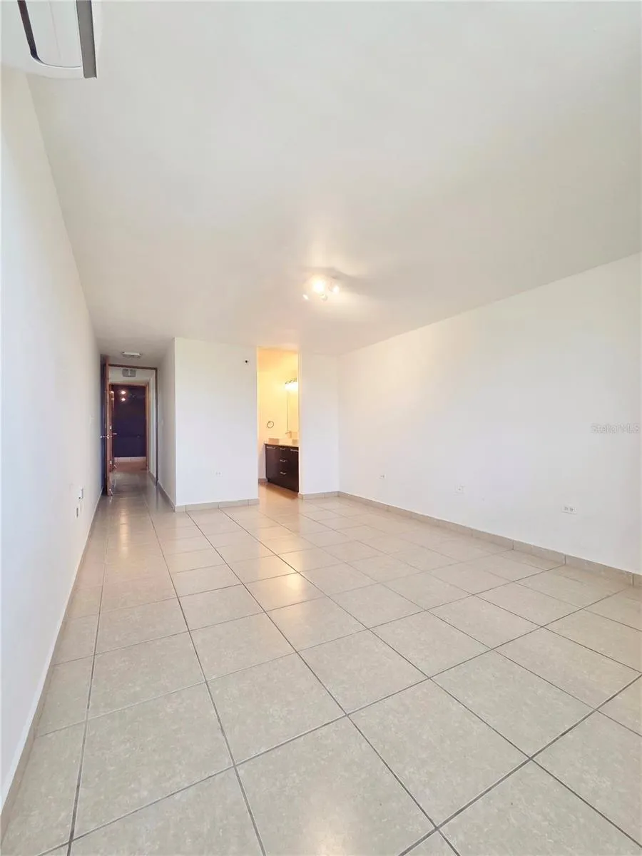 1 CONDOMINIO EL MARIA San Juan, PR 00926