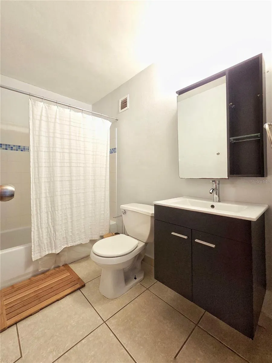 1 CONDOMINIO EL MARIA San Juan, PR 00926