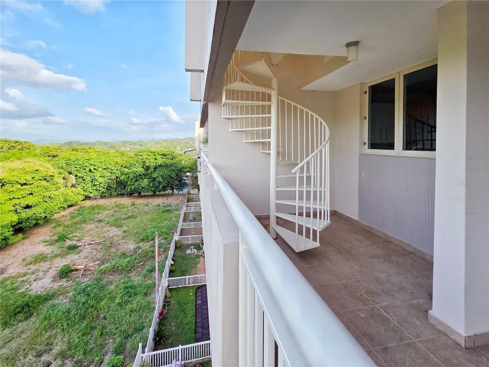 1 CONDOMINIO EL MARIA San Juan, PR 00926