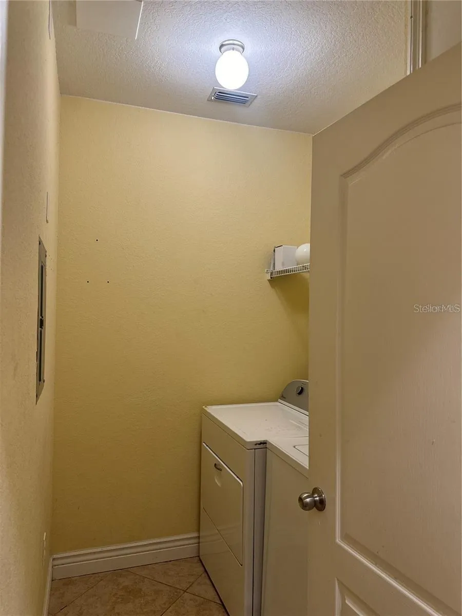 2724 VIA MURANO #623 Clearwater, FL 33764