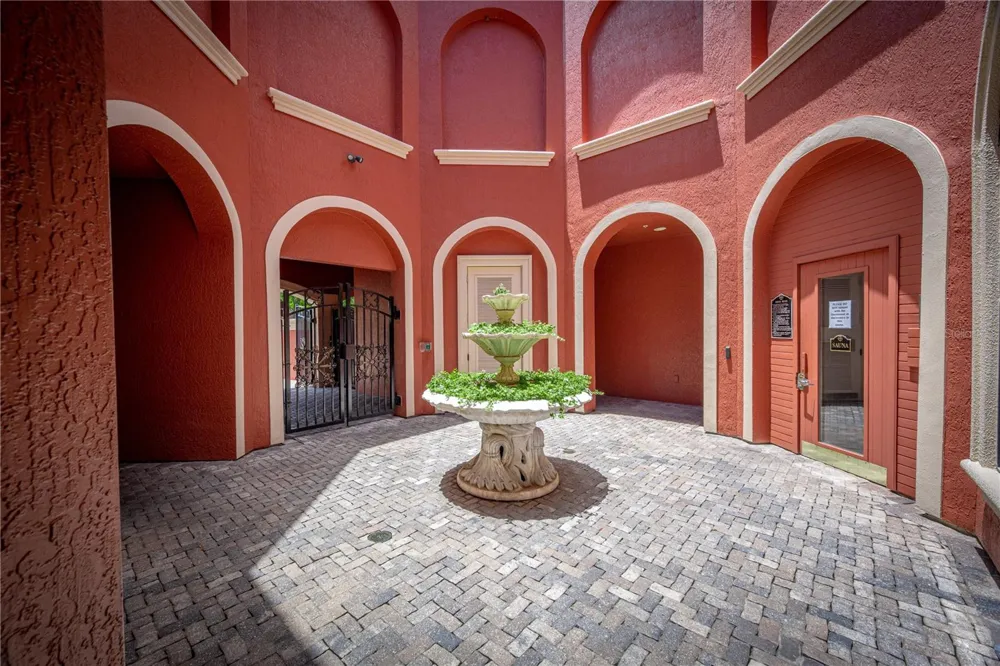 2724 VIA MURANO #623 Clearwater, FL 33764