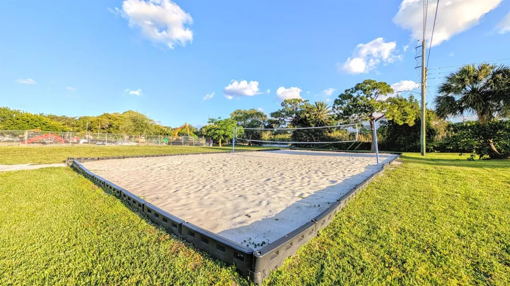 407 NW 7TH STREET #B Boynton Beach, FL 33426