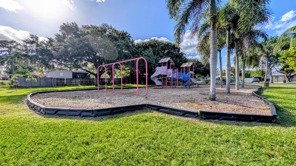 407 NW 7TH STREET #B Boynton Beach, FL 33426