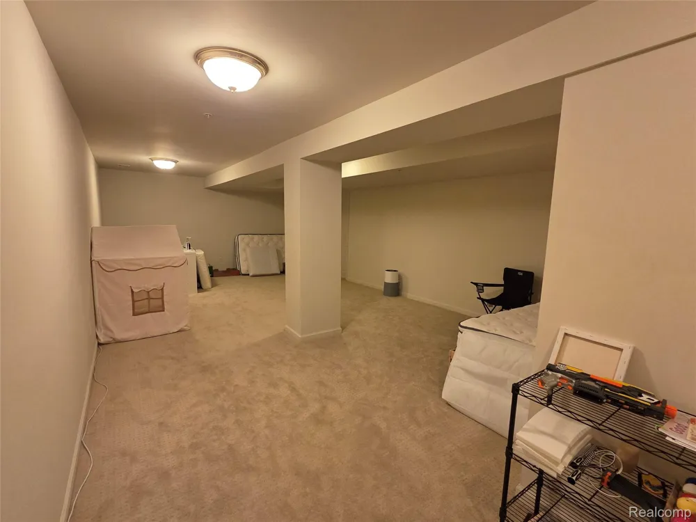 22202 Alexa Drive Commerce Charter Township, MI 48390