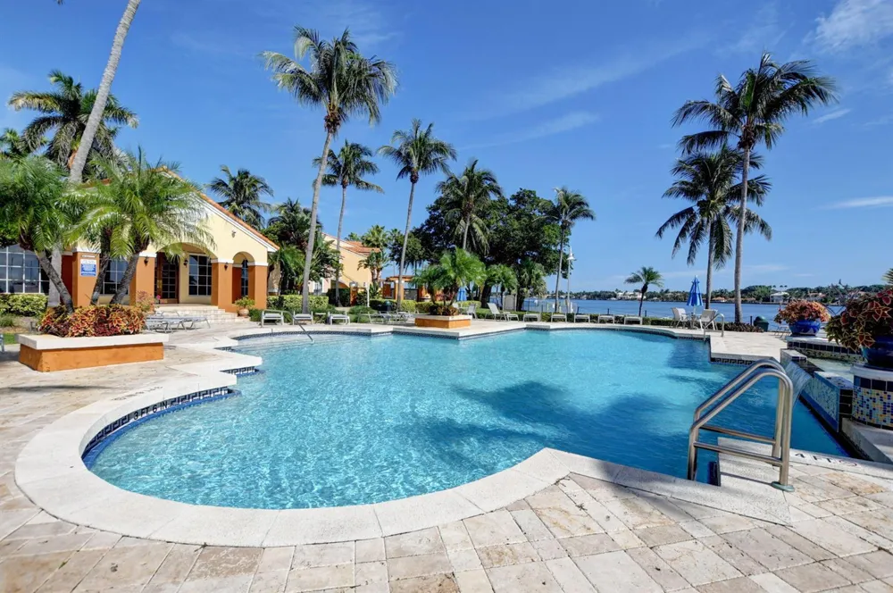 123 Yacht Club Way #307 Hypoluxo, FL 33462