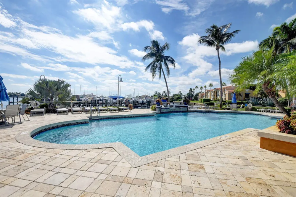 123 Yacht Club Way #307 Hypoluxo, FL 33462