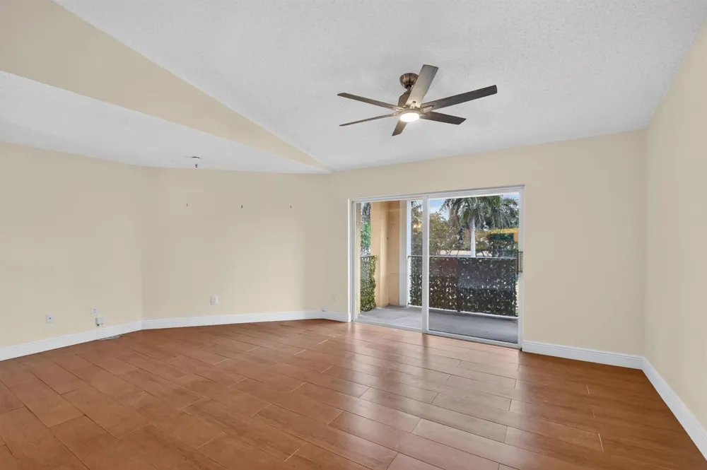 123 Yacht Club Way #307 Hypoluxo, FL 33462