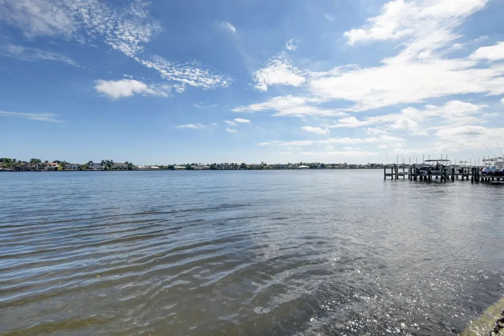 123 Yacht Club Way #307 Hypoluxo, FL 33462