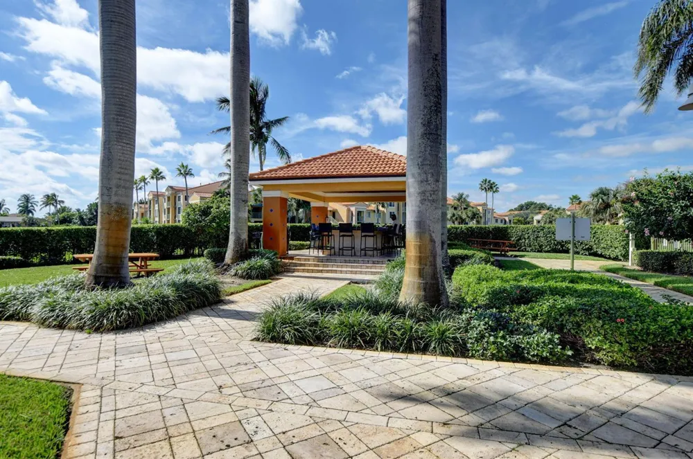 123 Yacht Club Way #307 Hypoluxo, FL 33462