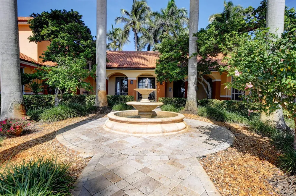 123 Yacht Club Way #307 Hypoluxo, FL 33462