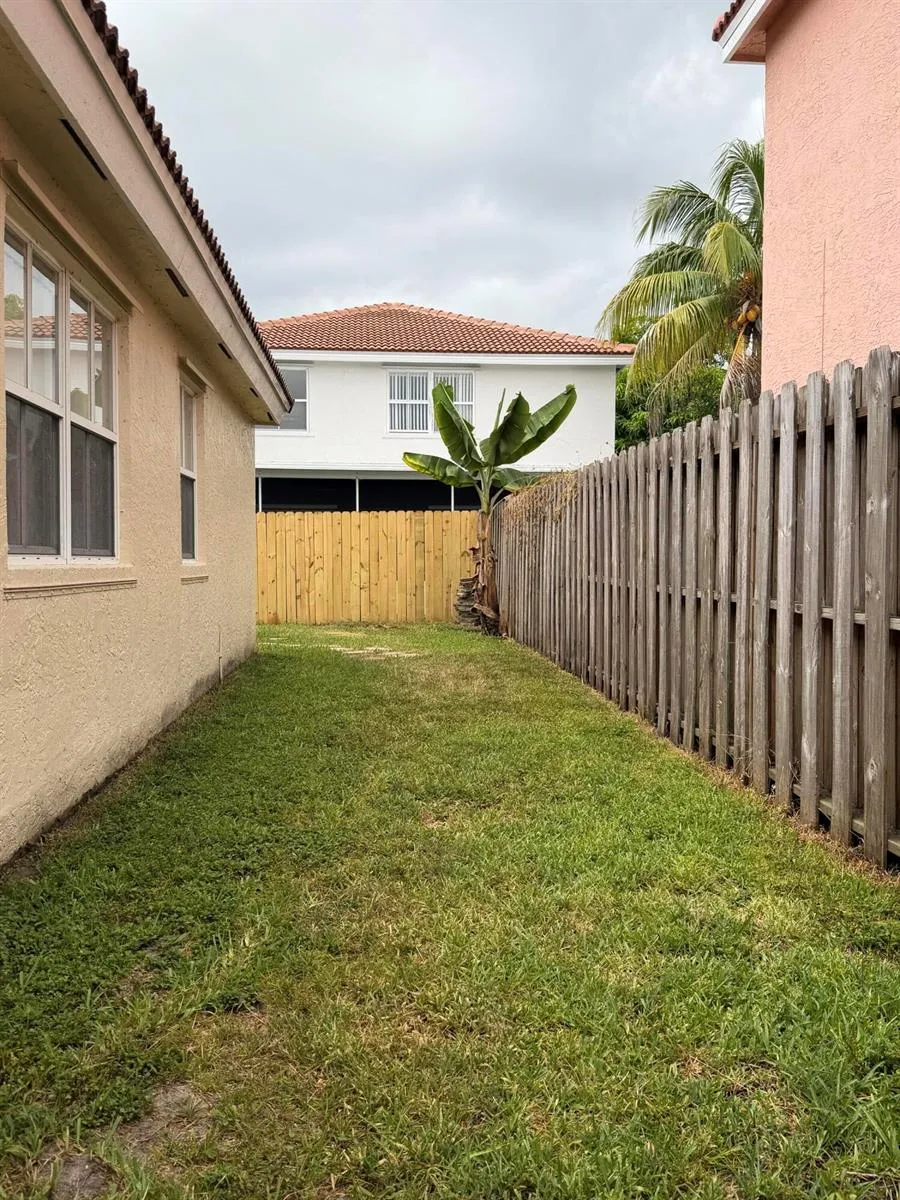 3386 Treasure Lane Margate, FL 33063