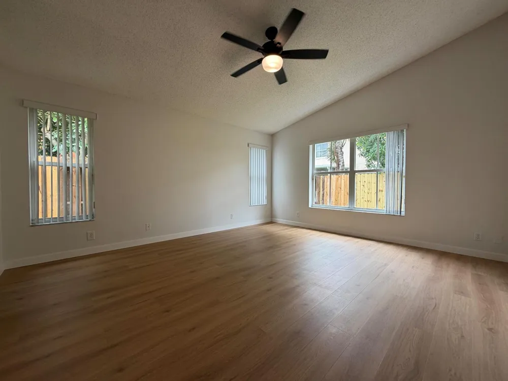 3386 Treasure Lane Margate, FL 33063