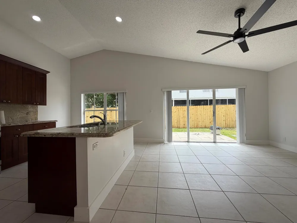 3386 Treasure Lane Margate, FL 33063