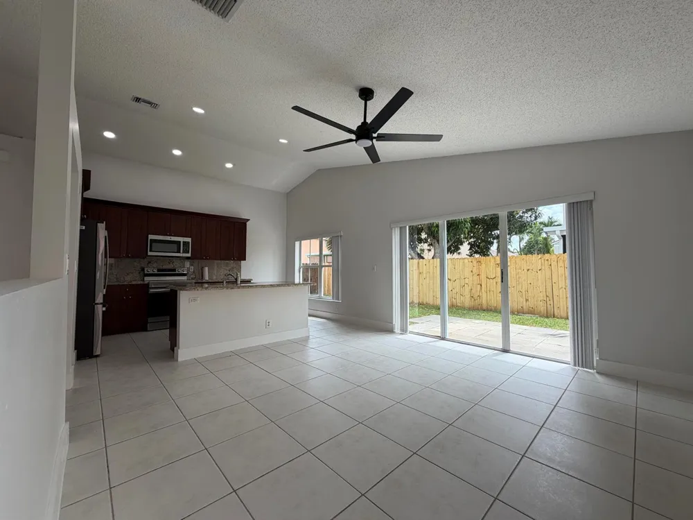 3386 Treasure Lane Margate, FL 33063