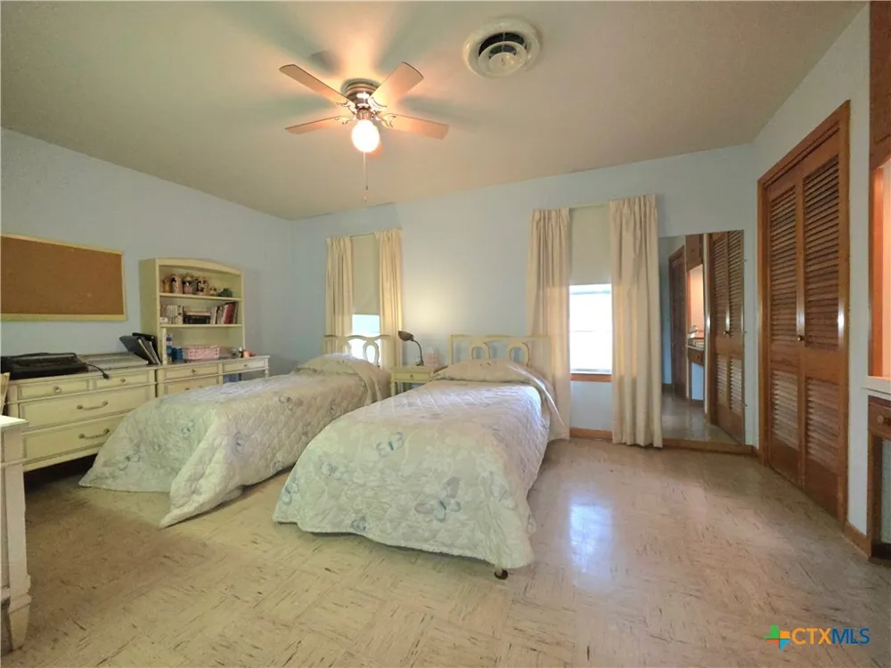 518 San Patricio Street Goliad, TX 77963