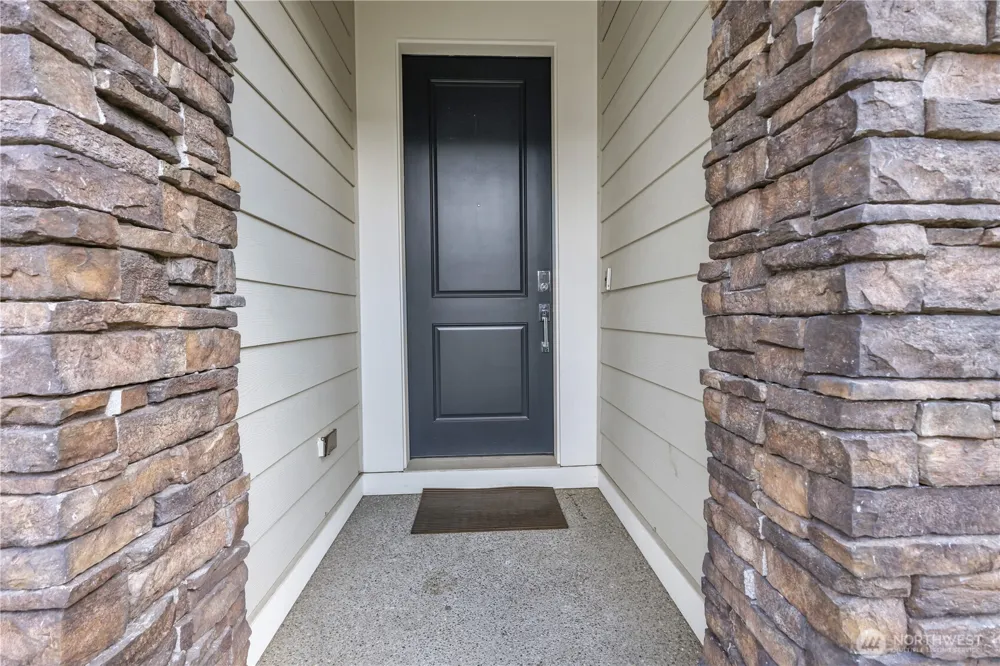 27066 Summit Park Way SE Maple Valley, WA 98038