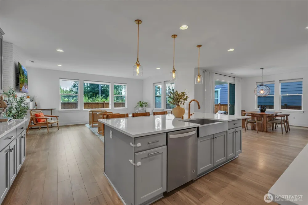 27066 Summit Park Way SE Maple Valley, WA 98038
