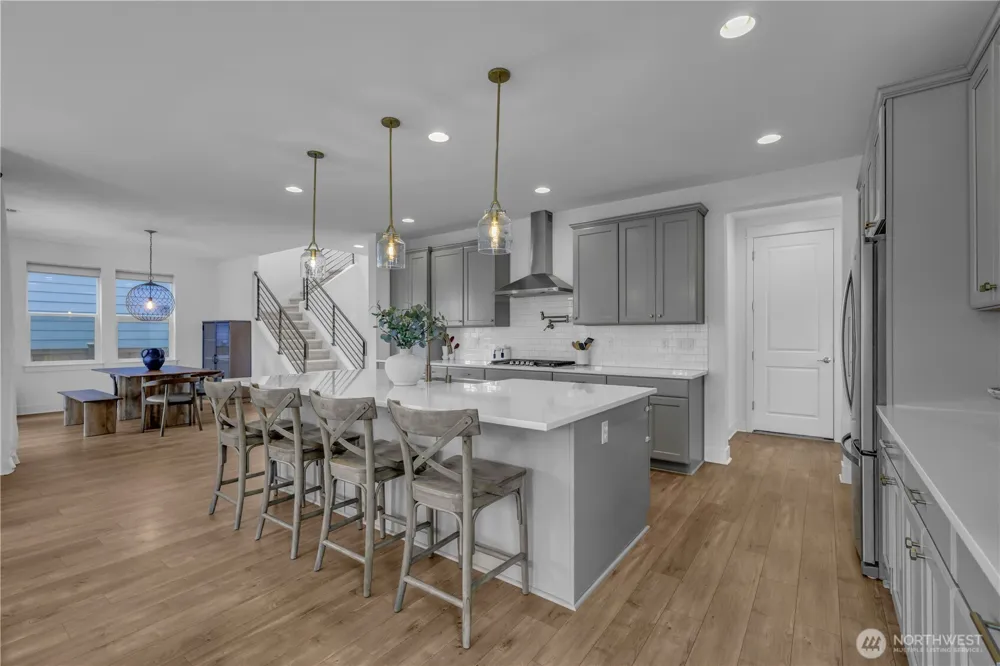 27066 Summit Park Way SE Maple Valley, WA 98038