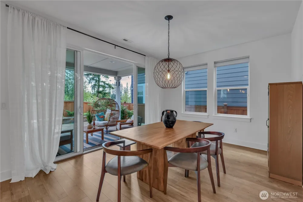 27066 Summit Park Way SE Maple Valley, WA 98038