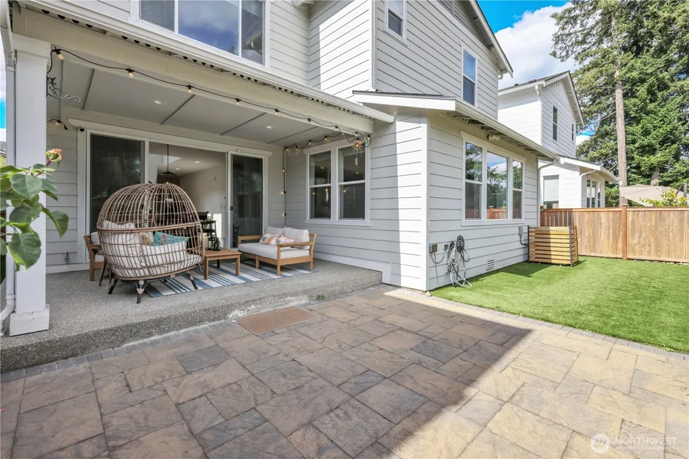 27066 Summit Park Way SE Maple Valley, WA 98038