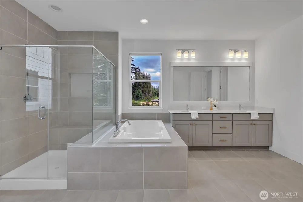 27066 Summit Park Way SE Maple Valley, WA 98038