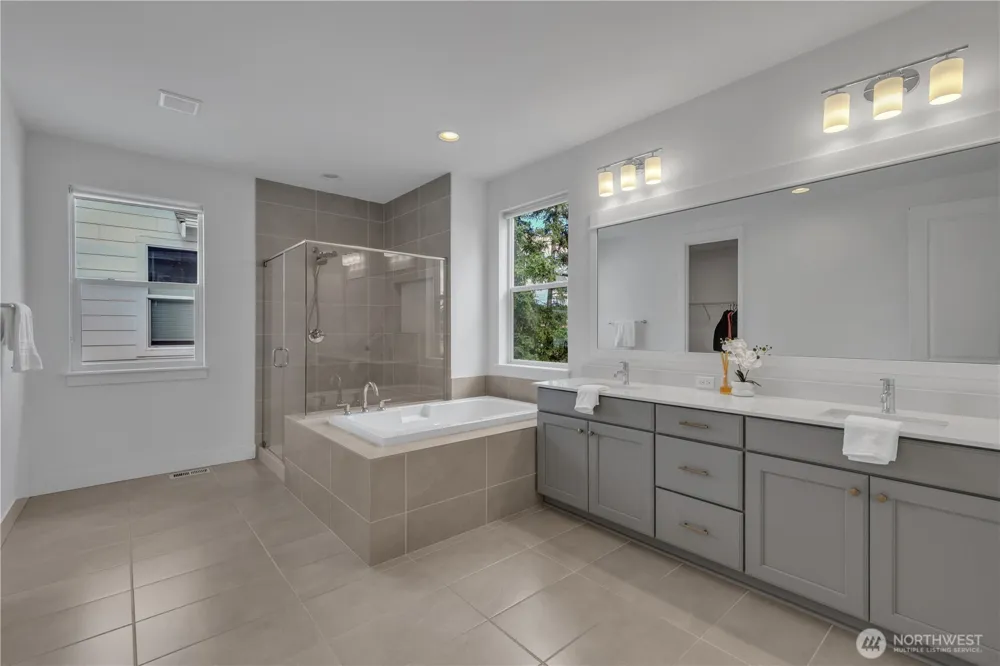 27066 Summit Park Way SE Maple Valley, WA 98038