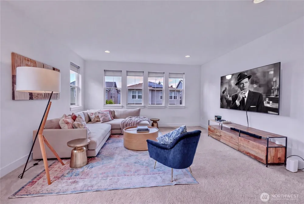 27066 Summit Park Way SE Maple Valley, WA 98038