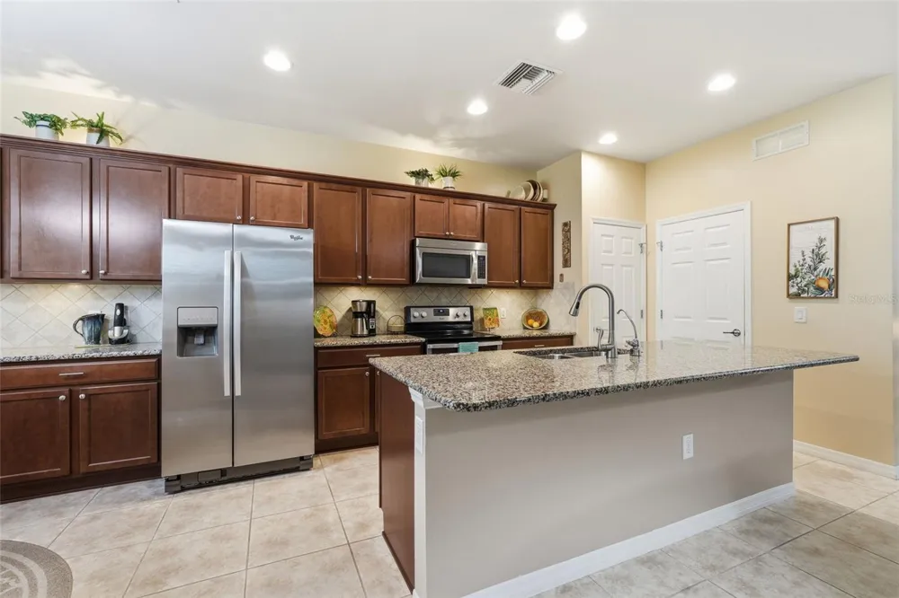 2543 ARUGULA DRIVE North Port, FL 34289
